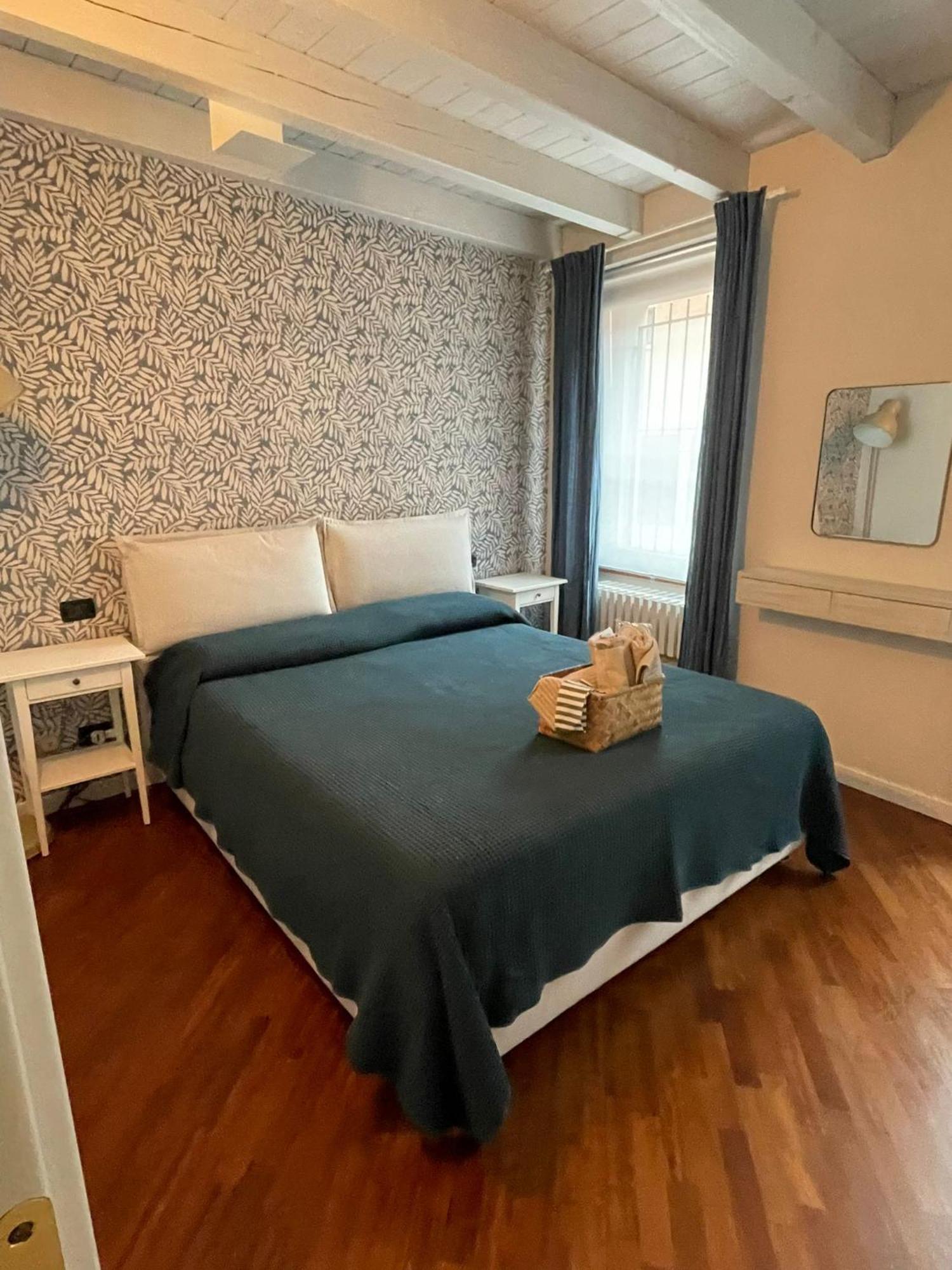 Amelie Apartment Desenzano del Garda Exterior photo